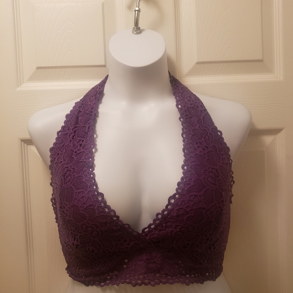 ♥️Two lacy halter Bras 2XL♥️ - Picture 1 of 6